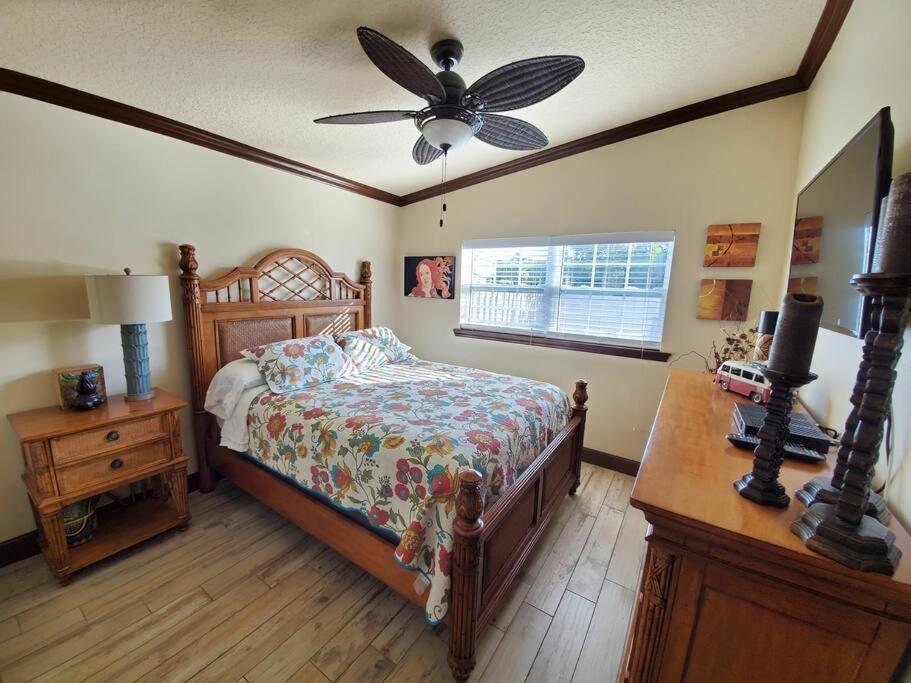 Hawaiian Cottage - Heated Pool Walk To The Beach 코코아비치 외부 사진